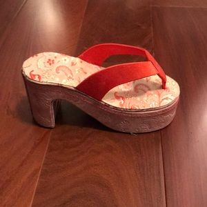 Adorable Jewelry Box: Japanese Slipper-Shape